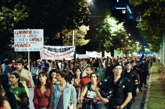 Simboluri la protestul Salvaţi Roşia Montană 