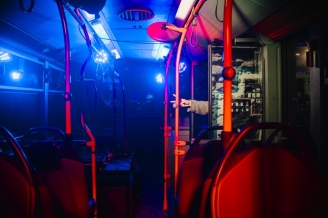 Noapte, Gojira&Planet H în autobuz şi graffitiuri legale 